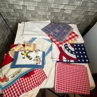 Lot 239 Linens & other
