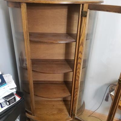 Locking curio cabinet