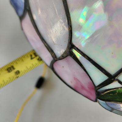 Stained Glass Table Lamp 18"h 17"dia