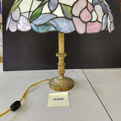 Stained Glass Table Lamp 18"h 17"dia
