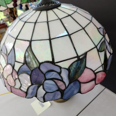 Stained Glass Table Lamp 18"h 17"dia