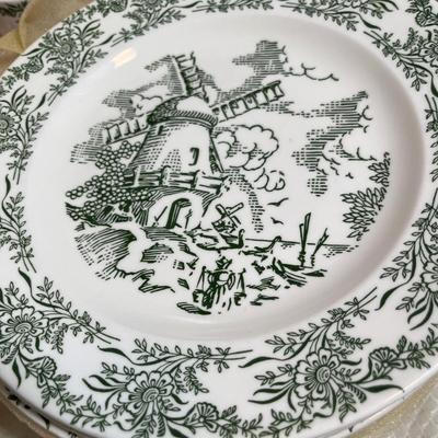Lot 252 Royal china grouping