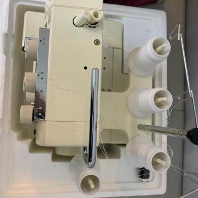 Singer Thread Overlock Sewing Machine