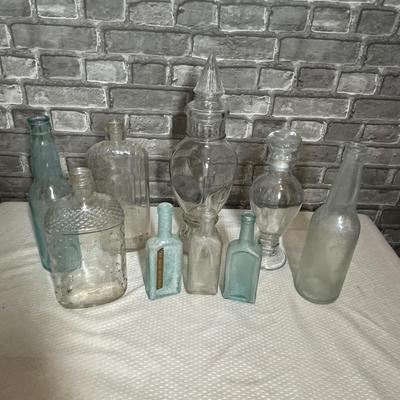 Lot 255 Apothicary jars & bottles