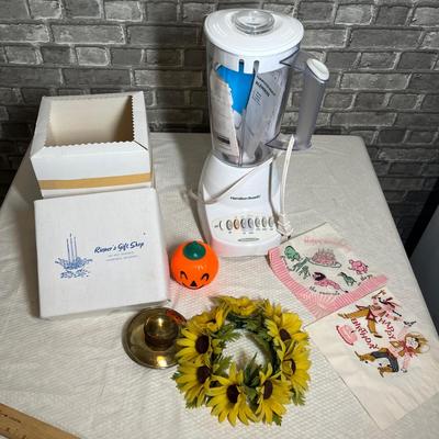 Lot 258 Blender & other