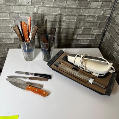 Lot 259 Knives