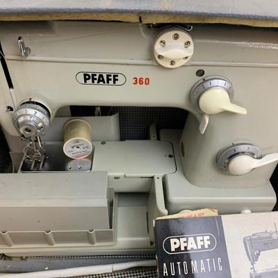 Pfaff Sewing Machine In Case w/ Manual