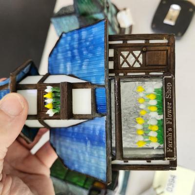 Lot of 4 Stain Glass Accent Lamps Lighted Lighthouse, Church , Houses