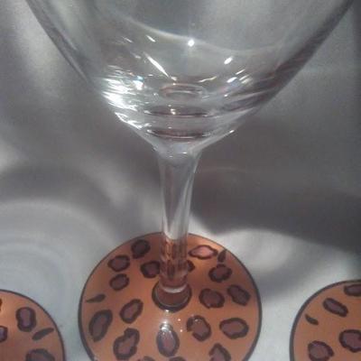 set of 4 vintage hand painted (cheeta print) stemware wine drinking glasses