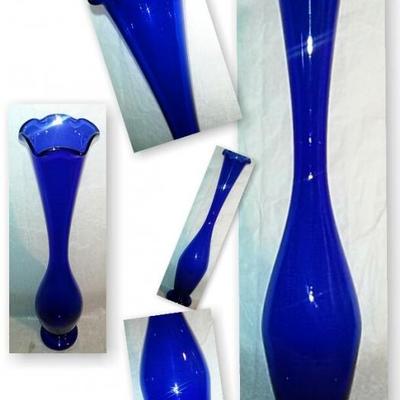 vintage cobalt blue bud vase