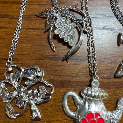 Necklaces (5)