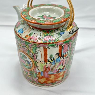 Chinese Famillial Rose Teapot