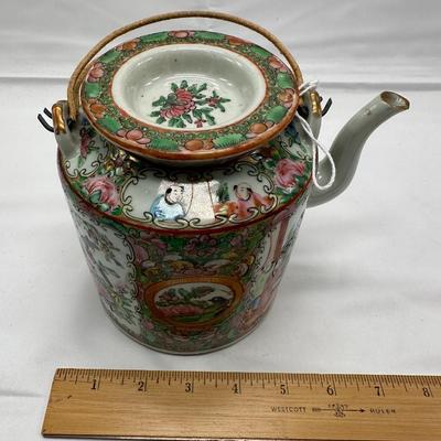 Chinese Famillial Rose Teapot