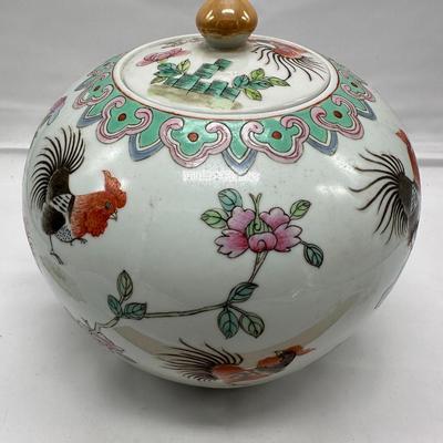 Chinese Vintage Chicken Jar