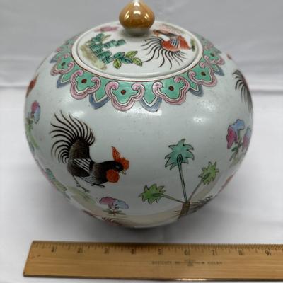 Chinese Vintage Chicken Jar