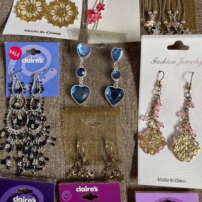 10 pairs of earrings