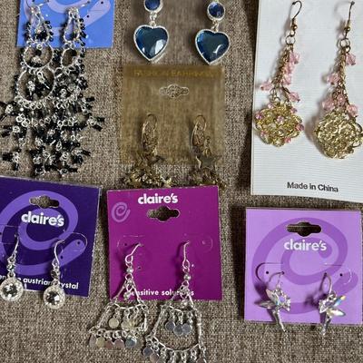 10 pairs of earrings