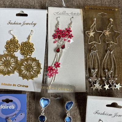 10 pairs of earrings