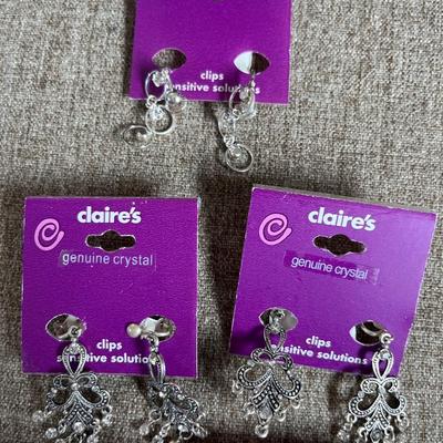 7 prs clip-on earrings