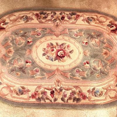 Lot #220 Oval Area Rug - traditional style