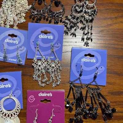 10 prs pierced earrings