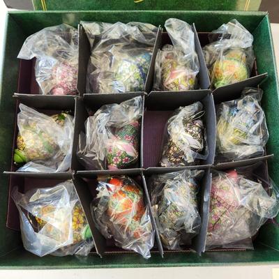 Lot of 17 The Bradford Editions The era of Louis Tiffany Heirloom Porcelain Christmas Ornaments