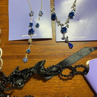 Necklaces (7)