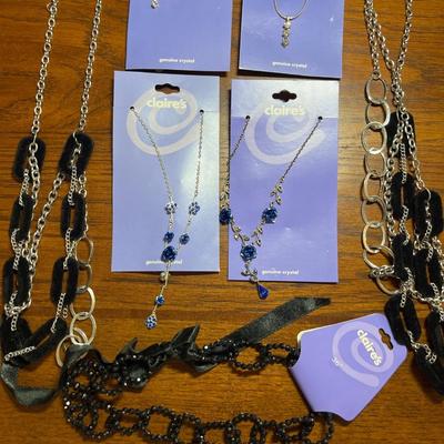 Necklaces (7)