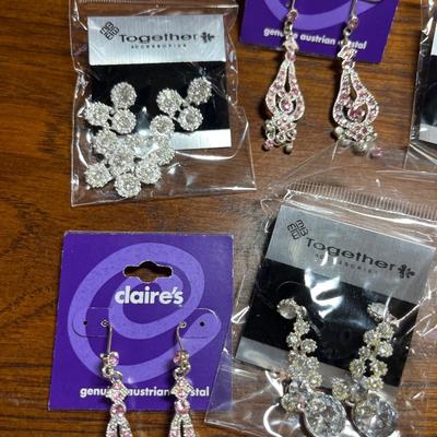 11 prs pierced earrings