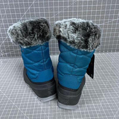NEW with Tag KAMIK NEW Boots Ladies Turquoise, Vegan   