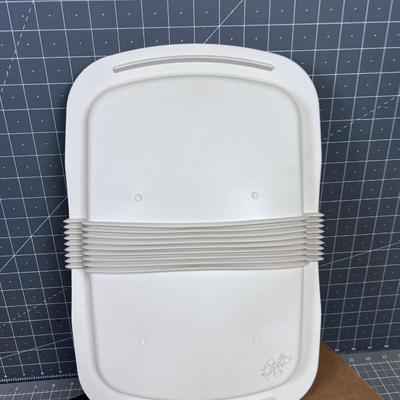 NEW in the Box, Rectangle PAMPERED CHEF, Lid ADJUSTABLE