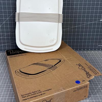 NEW in the Box, Rectangle PAMPERED CHEF, Lid ADJUSTABLE