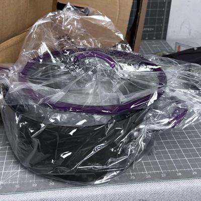 GORDAN RAMSEY Cook Pot with Lid, NEW in the BOX 