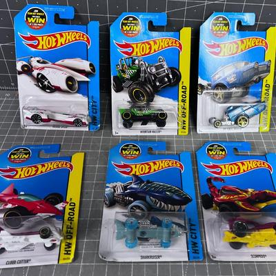 6 Hot Wheels NEW on the Card
