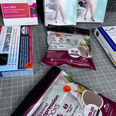 7 Packages of Compression Socks 