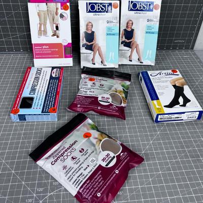 7 Packages of Compression Socks 