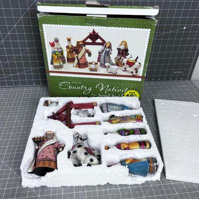 Country Nativity Set 10-Piece Resin 