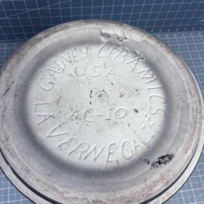 GAINEY BLACK Pottery Mid Century 10" 