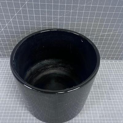 GAINEY BLACK Pottery Mid Century 10" 