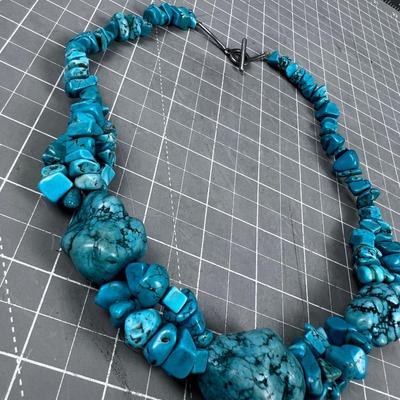 Turquoise and Silver Clasp Necklace