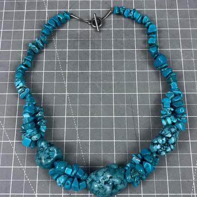 Turquoise and Silver Clasp Necklace