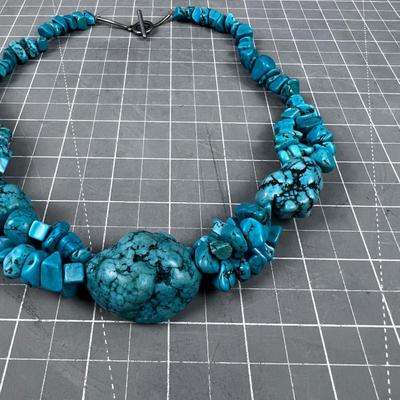 Turquoise and Silver Clasp Necklace
