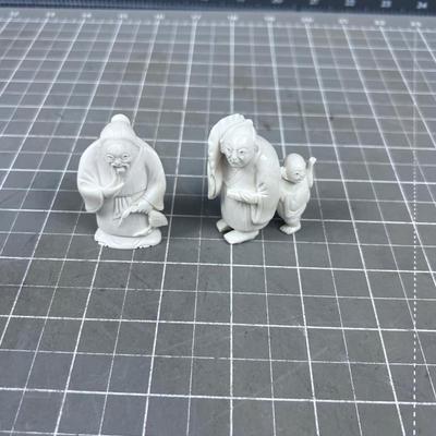 2 Asian NETSUKE Figures Bone 