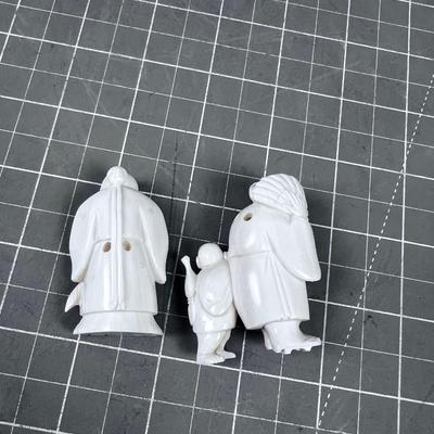 2 Asian NETSUKE Figures Bone 