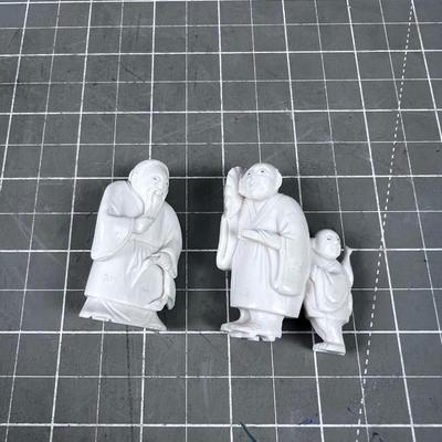 2 Asian NETSUKE Figures Bone 