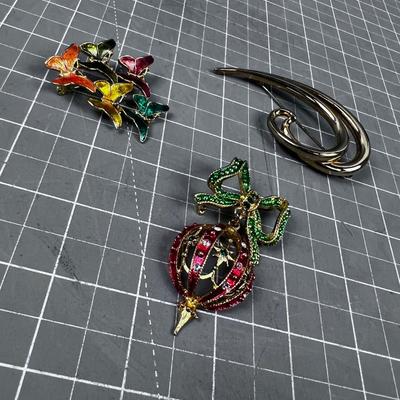 3 Elaborate Festive Pins