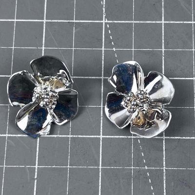 Large Silver Flower CLIP ON 