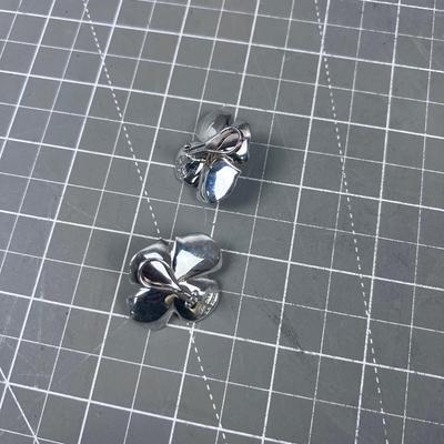 Large Silver Flower CLIP ON 