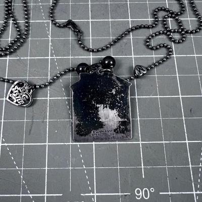 Grandma Silver Pendant & Chain 