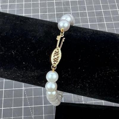 Real Pearl Bracelet with a 14K Clasp